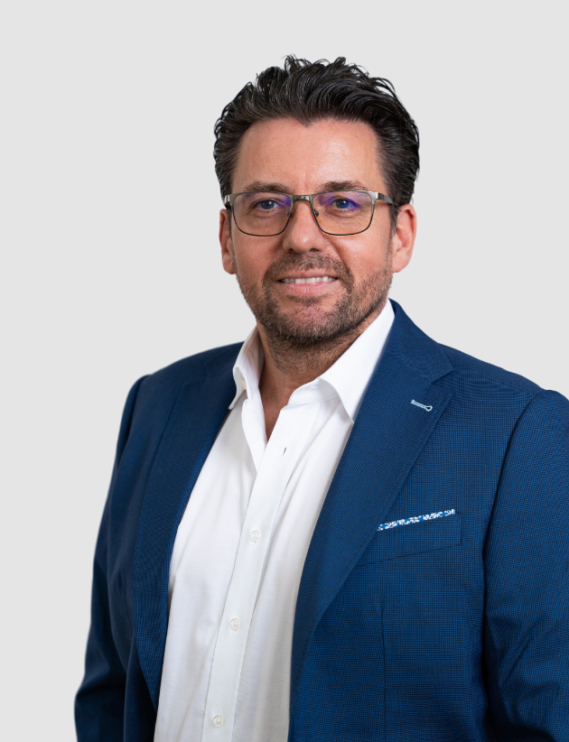 portrait-DirkHollands